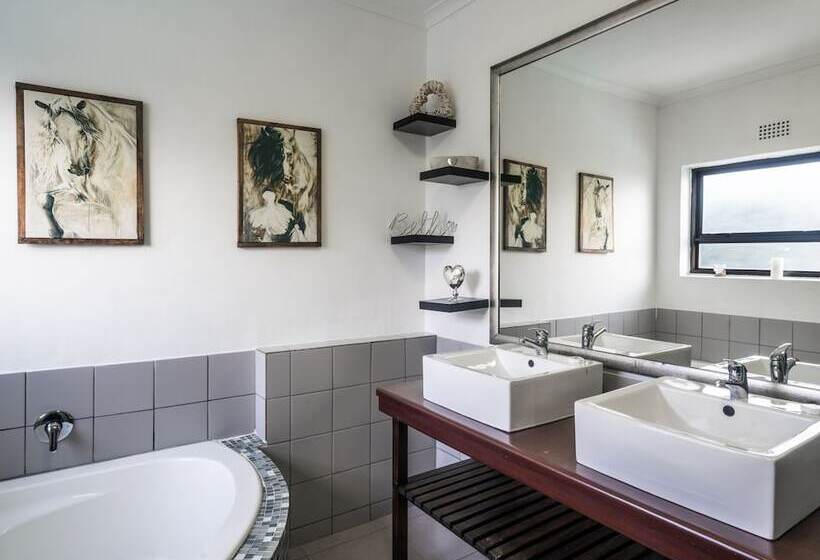 فندق Woodbridge Lodge