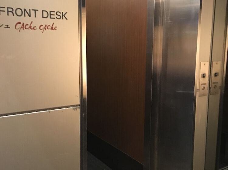 בית מלון כפרי Yaesu Terminal