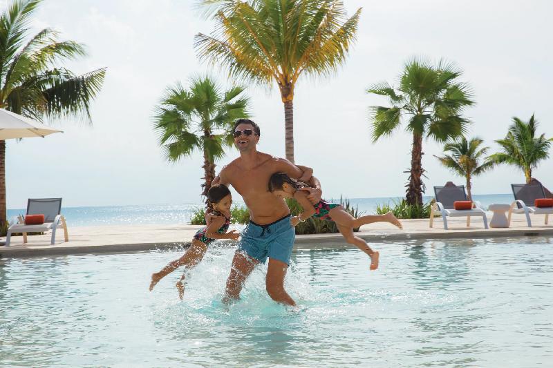 منتجع Dreams Aventuras Riviera Maya   All Inclusive
