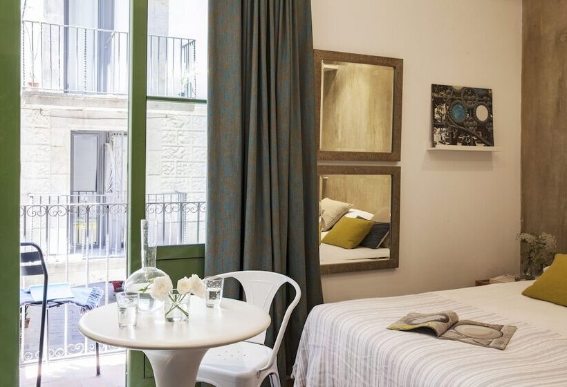 Ainb Born Dames Apartments