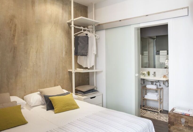 Ainb Born Dames Apartments