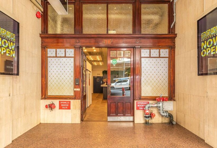 فندق صغير Maze Backpackers   Sydney