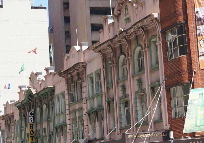 فندق صغير Maze Backpackers   Sydney