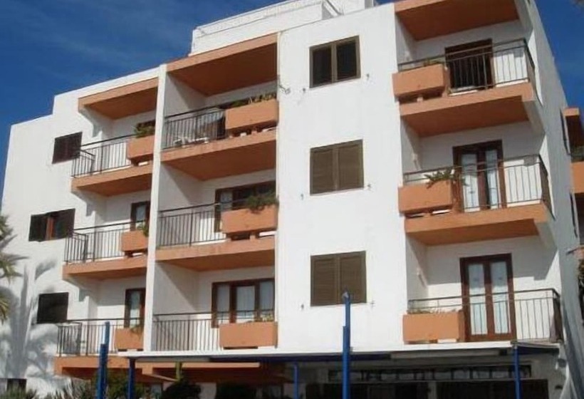 Apartamentos Llevant
