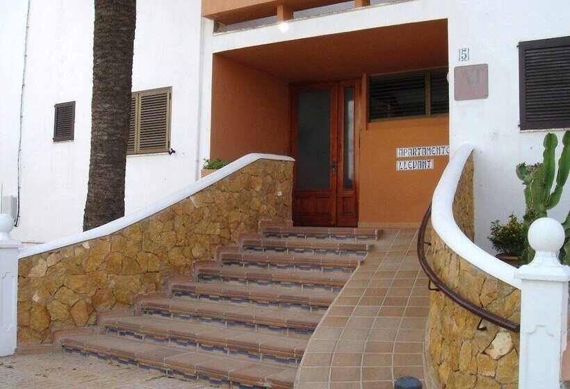 Apartamentos Llevant