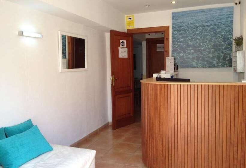 Apartamentos Llevant