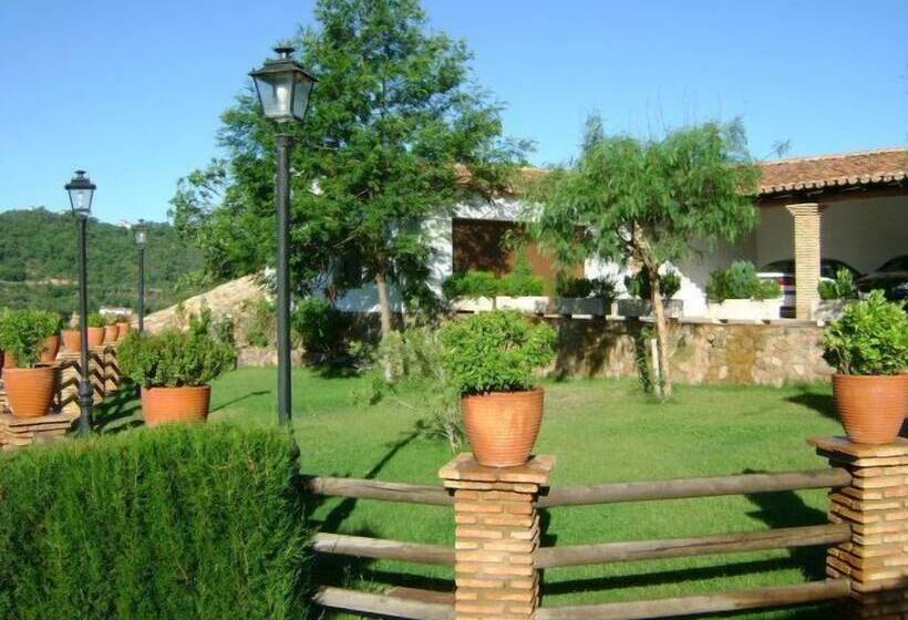 Aparthotel Rural 12 Caños