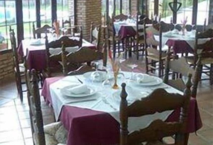 Aparthotel Rural 12 Caños