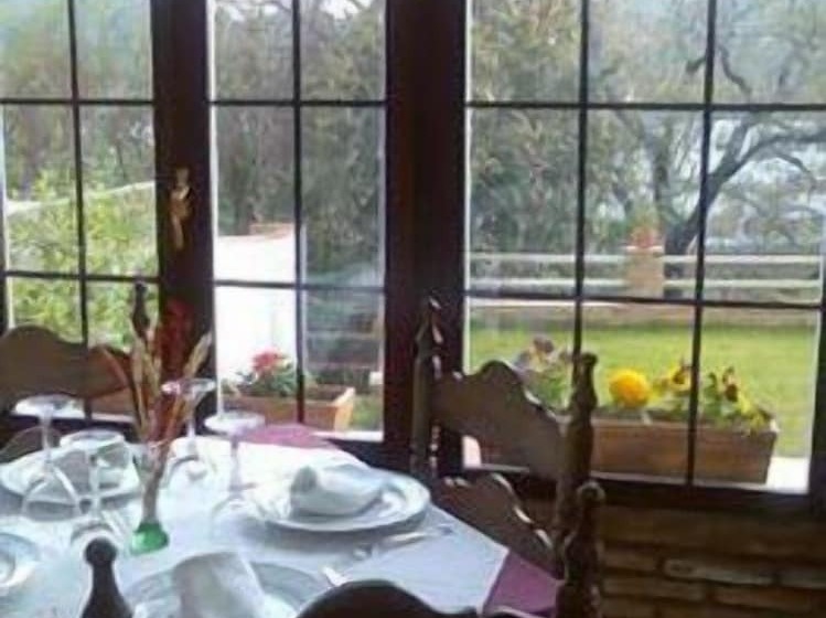 Aparthotel Rural 12 Caños