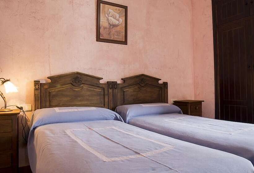 Aparthotel Rural 12 Caños