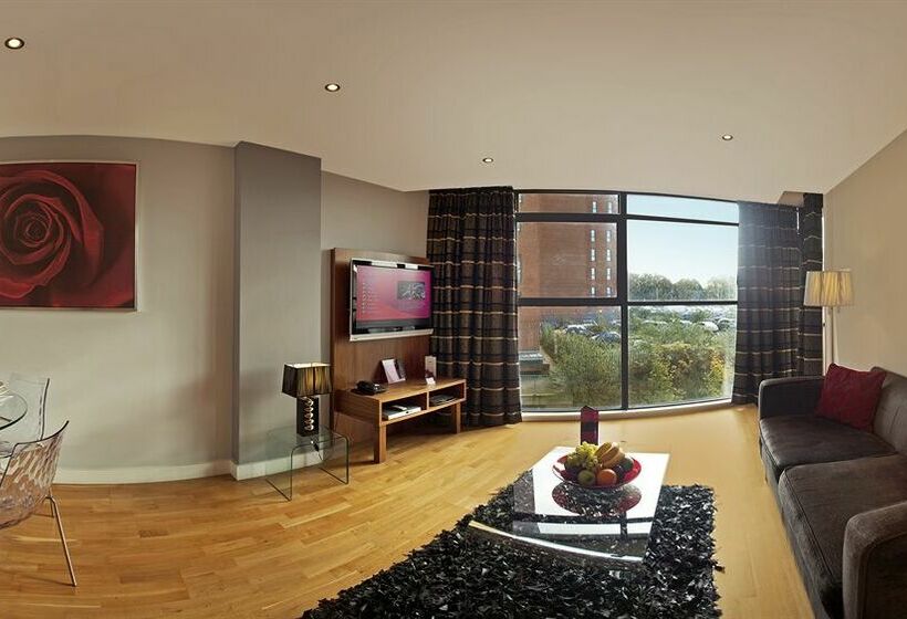 Blue Rainbow Aparthotel Manchester