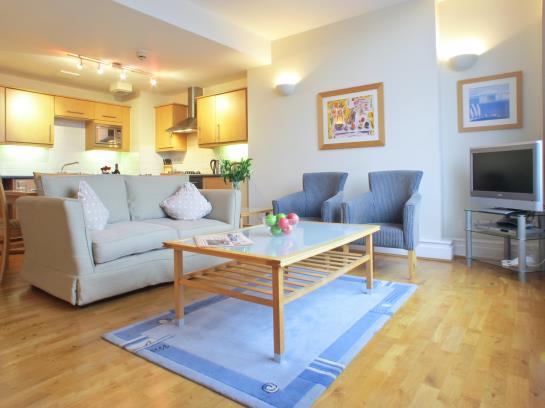 Bridgestreet Market View