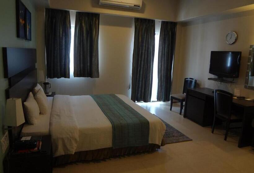 Chateau Windsor Hotel   Marine Drive