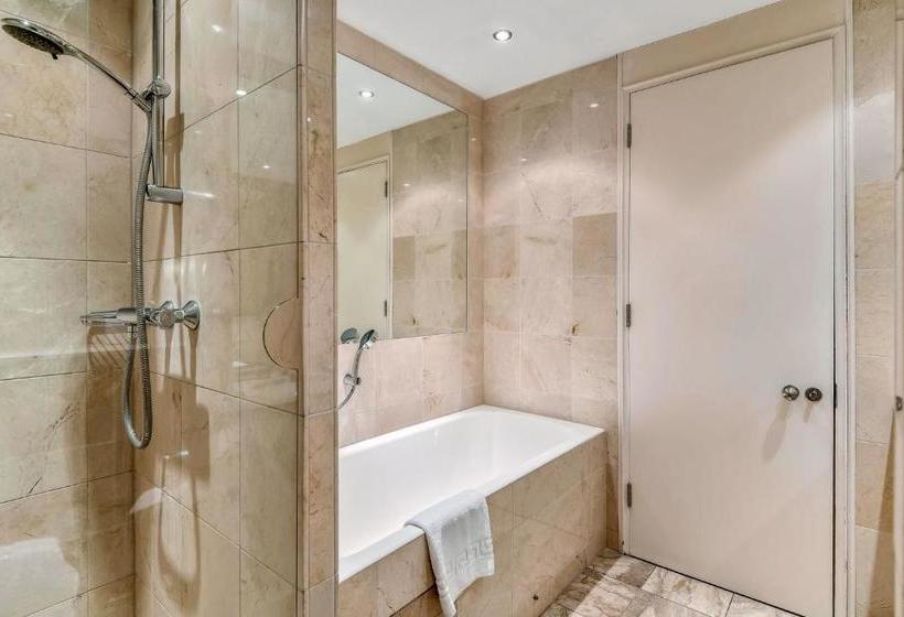 Circus Apartments By Bridgestreet