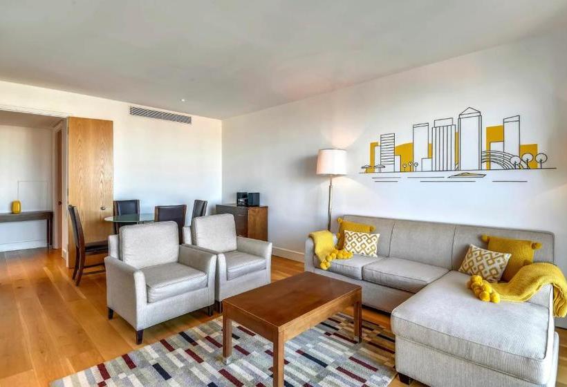 Circus Apartments By Bridgestreet