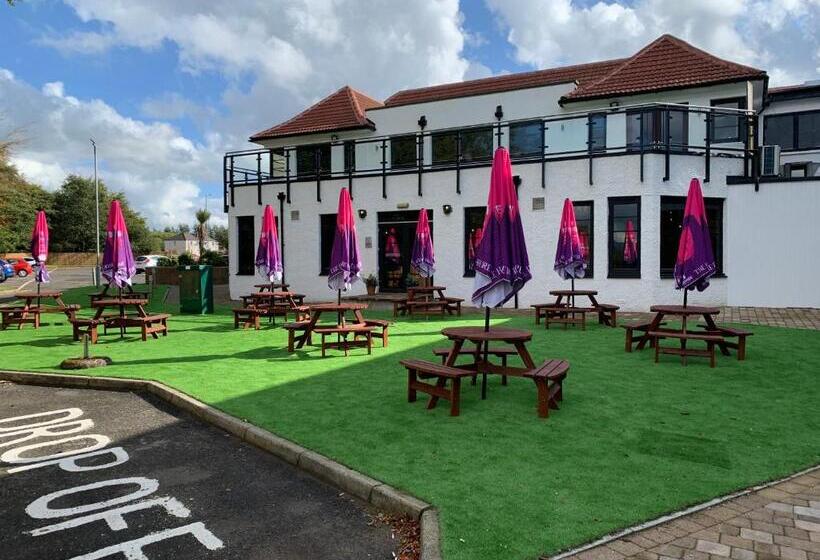 Crowwood Hotel And Alba Restaurant