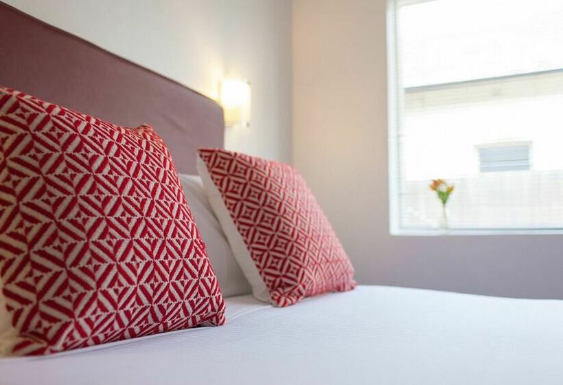 Easystay Apartments Raglan Street