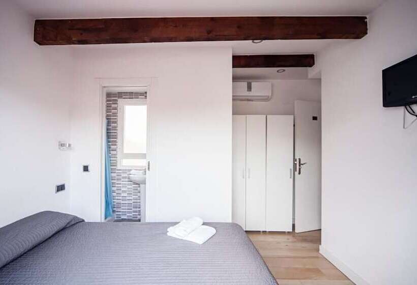 Hostal Inter Plaza Mayor Auto Check In