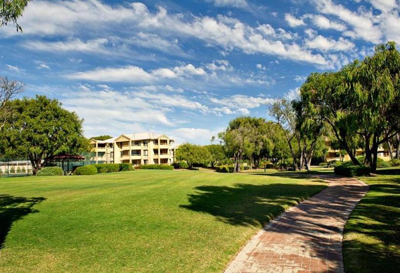 בית מלון כפרי Abbey Beach Resort