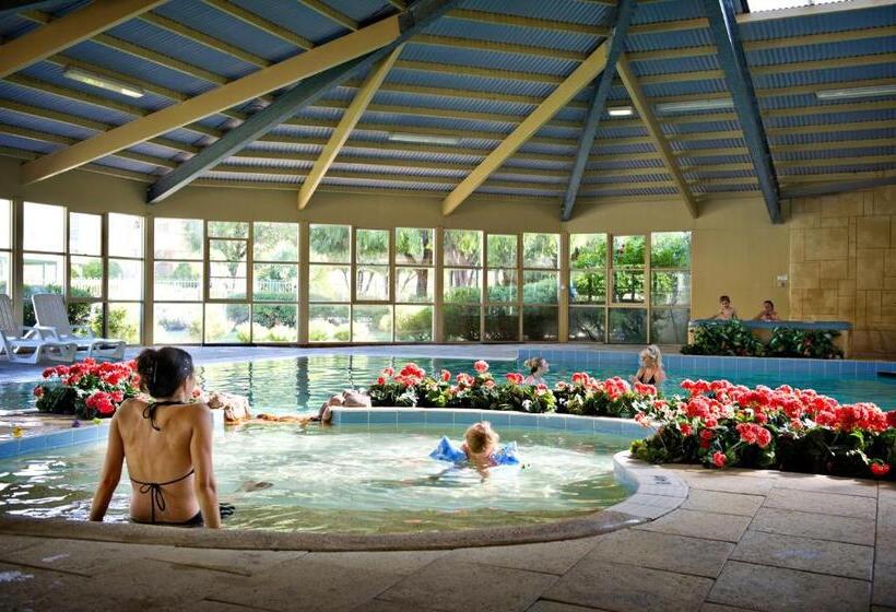 בית מלון כפרי Abbey Beach Resort