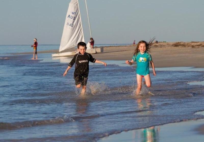 בית מלון כפרי Abbey Beach Resort