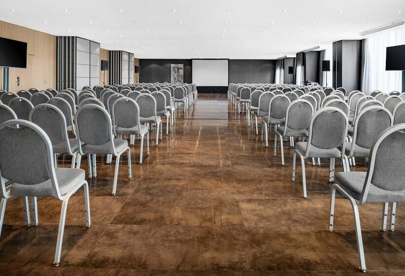 Ac Hotel Madrid Feria By Marriott