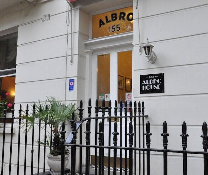 Отель Albro House