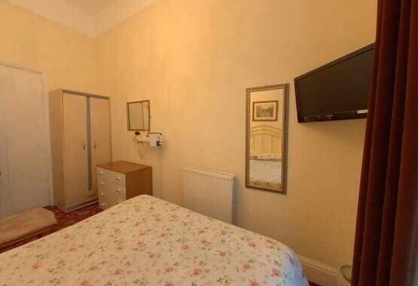 Отель Albro House