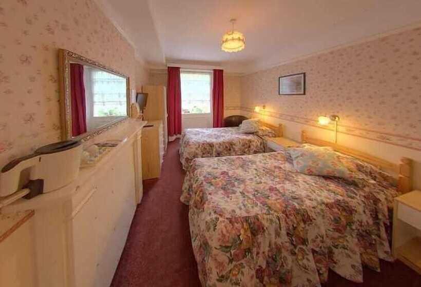 Отель Albro House