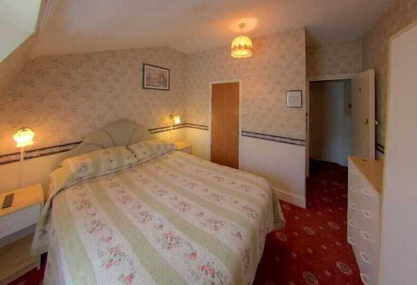 Отель Albro House