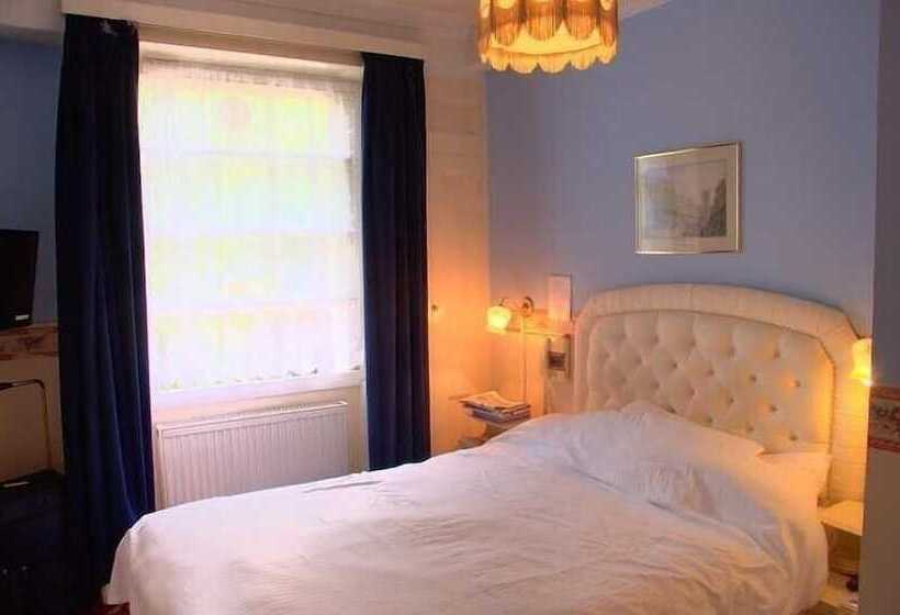 Отель Albro House