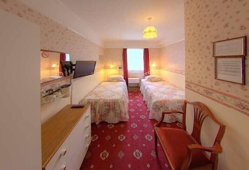 Отель Albro House