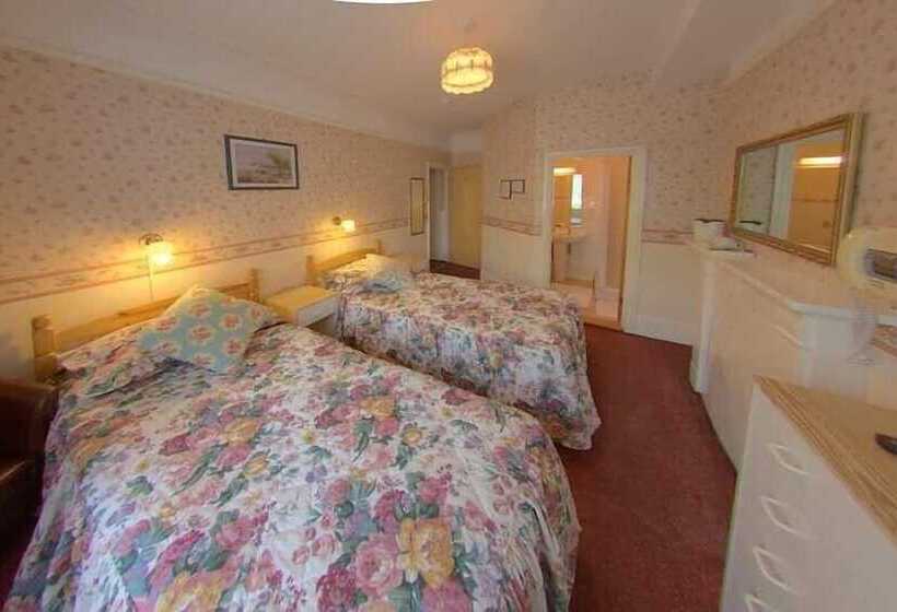 Отель Albro House