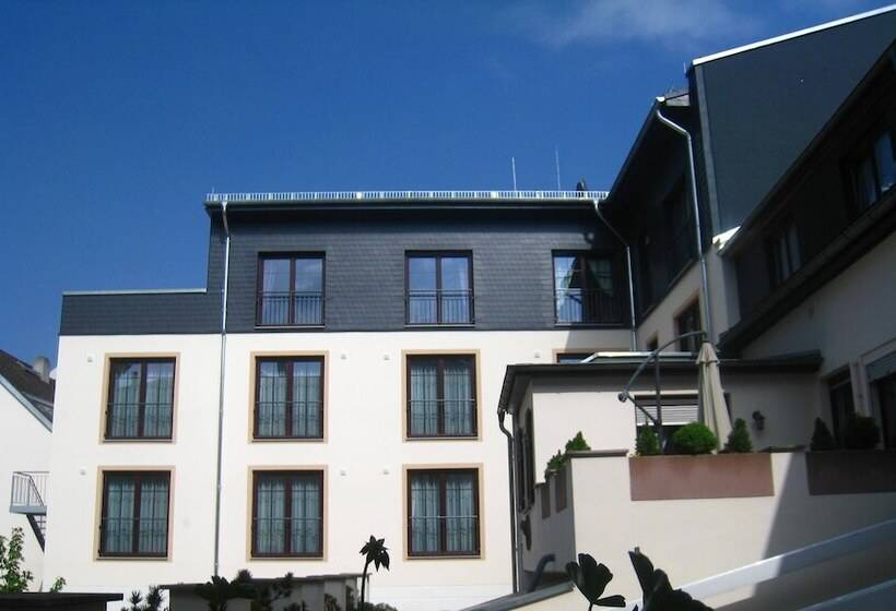 Отель Altdeutsche Weinstube  Superior