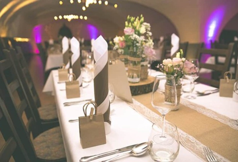 Отель Altdeutsche Weinstube  Superior