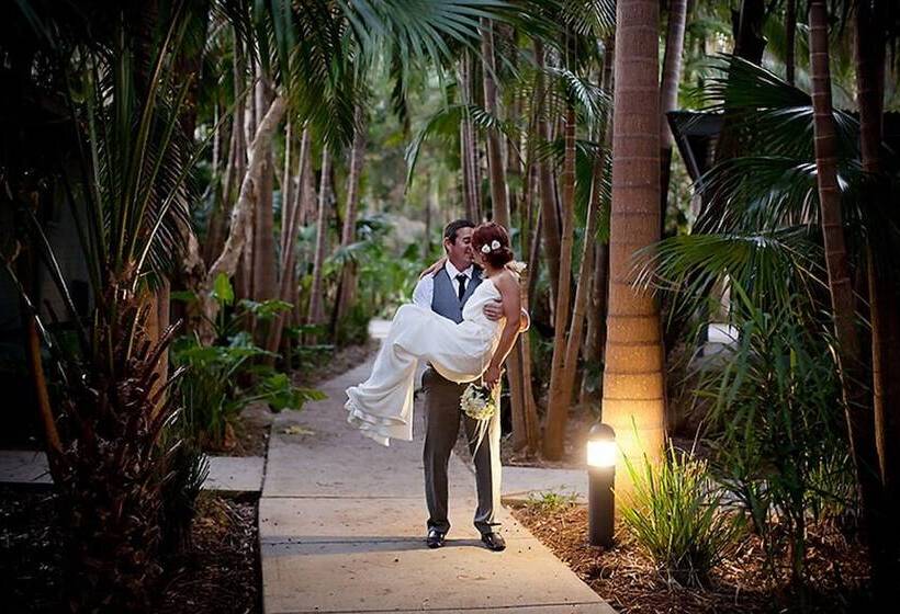 בית מלון כפרי Angourie Resort