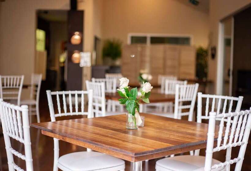 בית מלון כפרי Angourie Resort