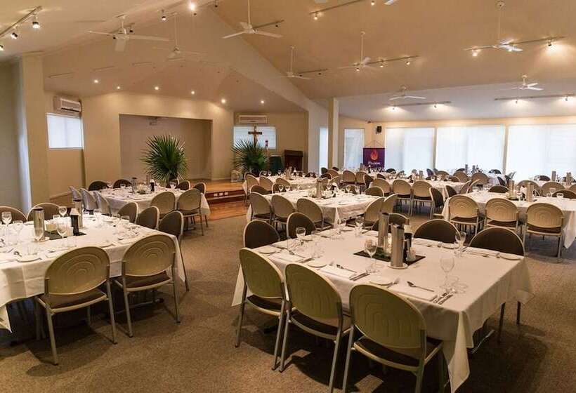 בית מלון כפרי Angourie Resort