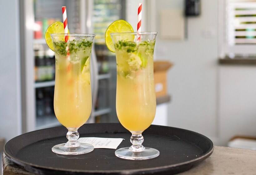 בית מלון כפרי Angourie Resort