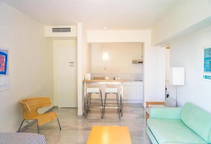 ホテル Armonia Bay