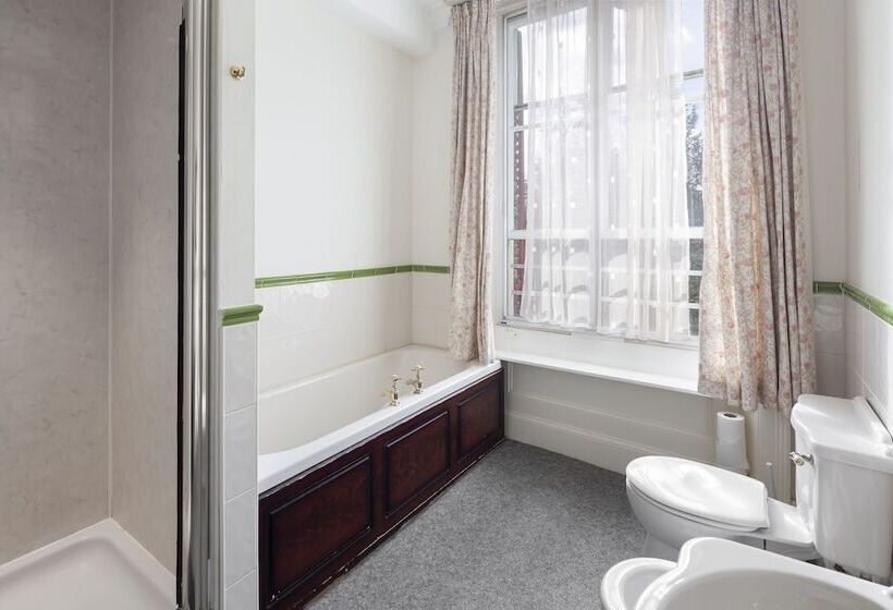 Отель Astor York Hostel