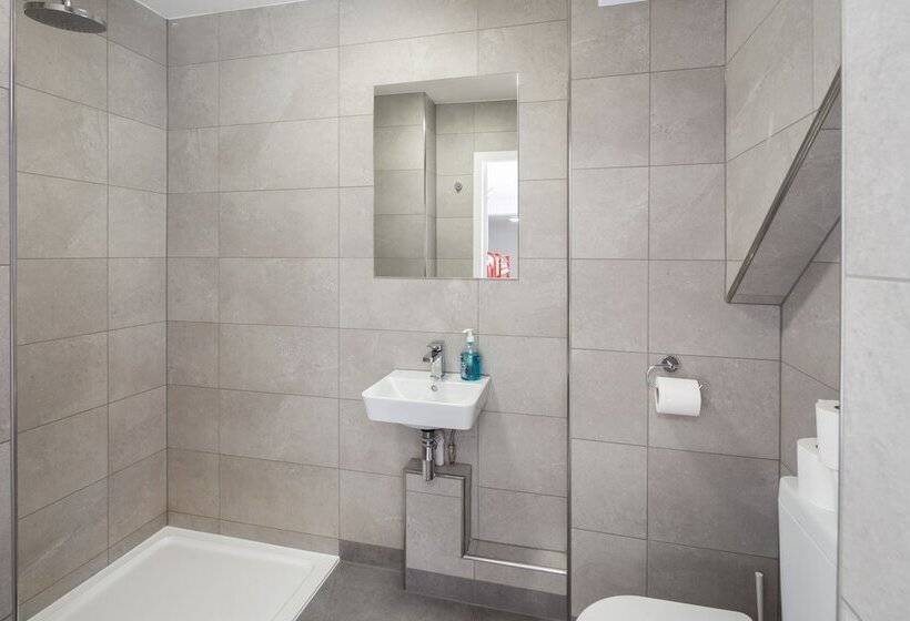 Отель Astor York Hostel