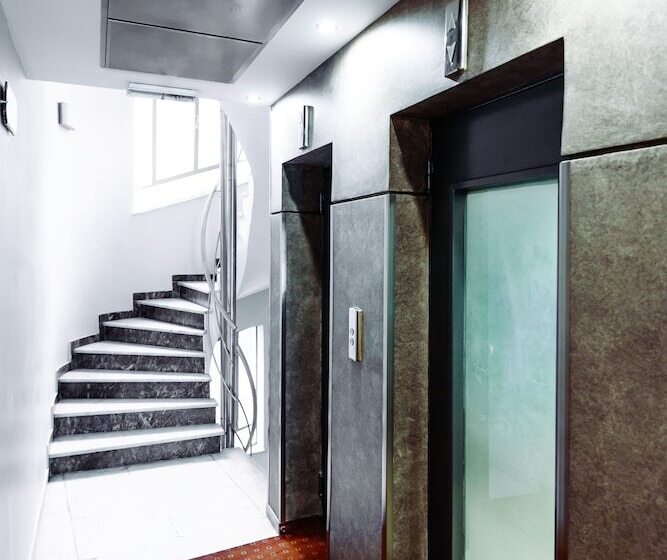 فندق Athens Mirabello