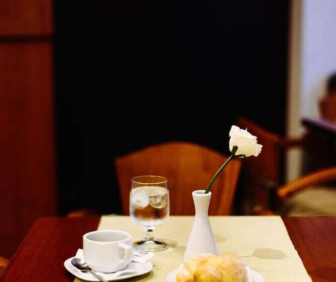 فندق Athens Mirabello