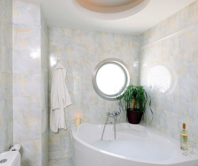 فندق Athens Mirabello