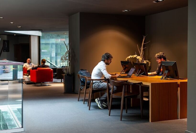 فندق Bah Barcelona Airport