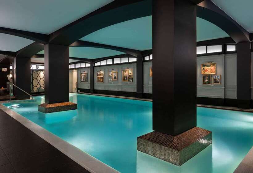 ホテル Hôtel Barrière Fouquet S Paris
