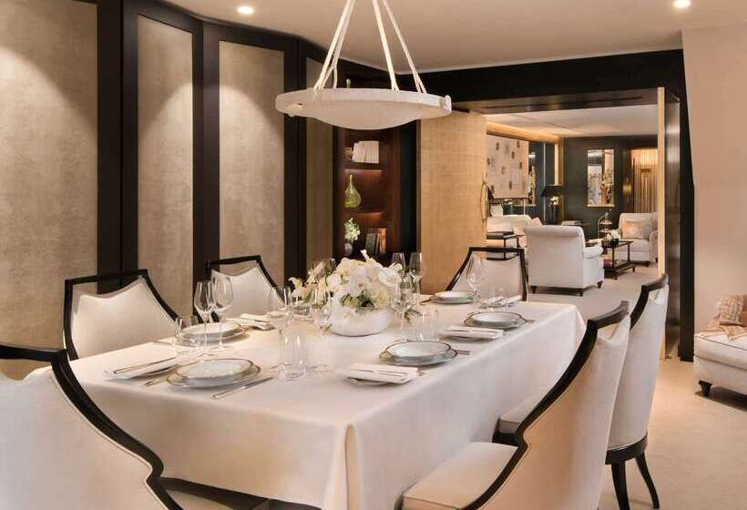 ホテル Hôtel Barrière Fouquet S Paris