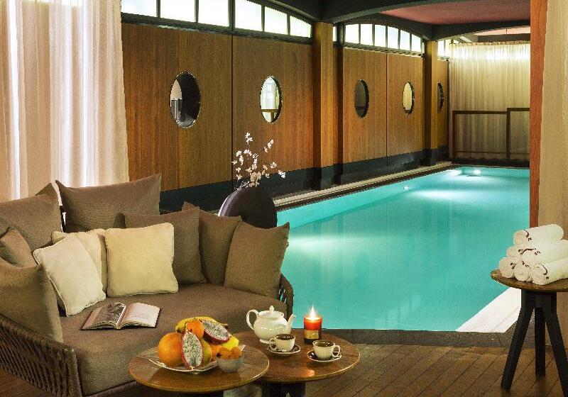 ホテル Hôtel Barrière Fouquet S Paris