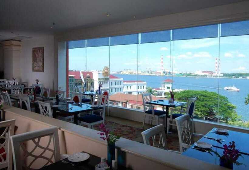 فندق Berjaya Waterfront
